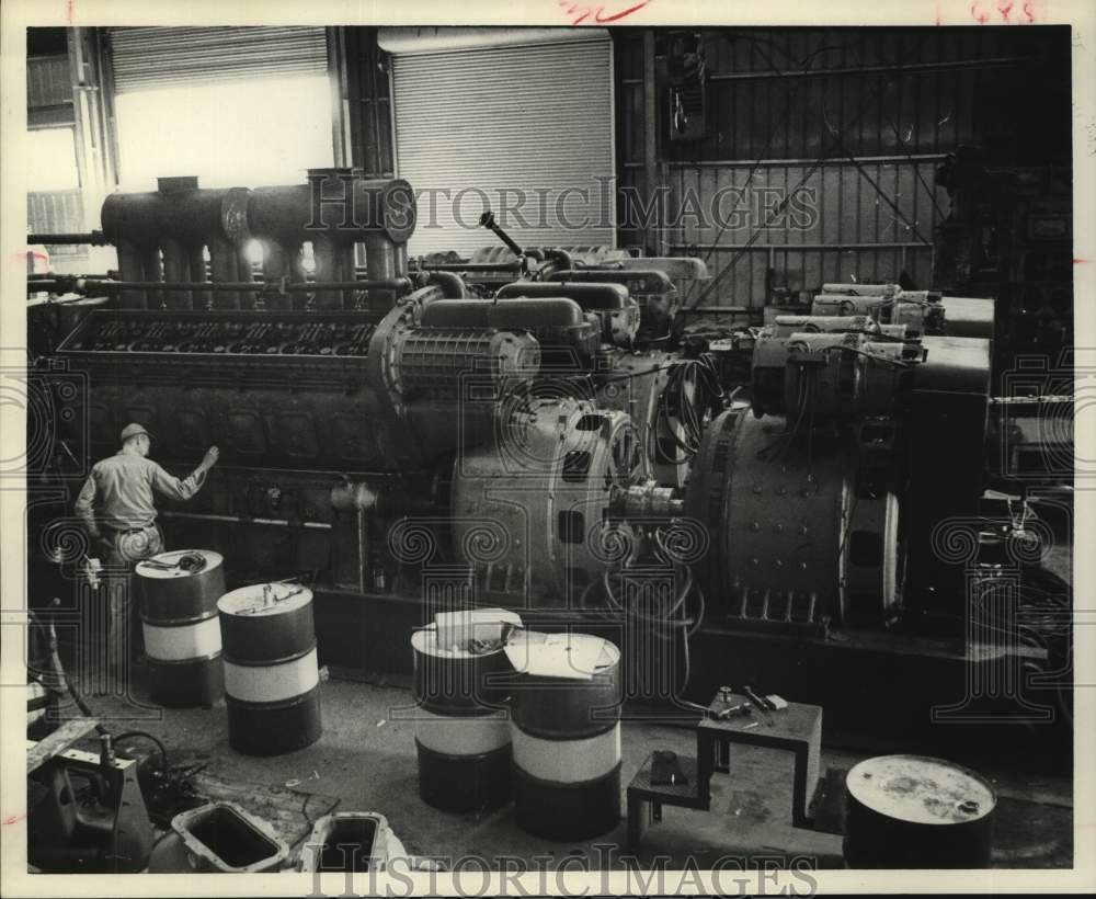 1964 Press Photo Sixty-Eight Ton Drill Rig Assembled in Houston, Texas - Historic Images