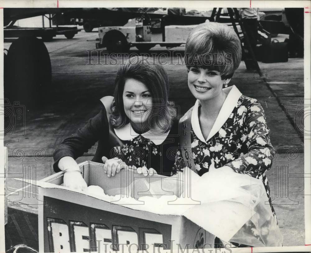 1969 Press Photo Students from Southwest Texas State College - Historic Images