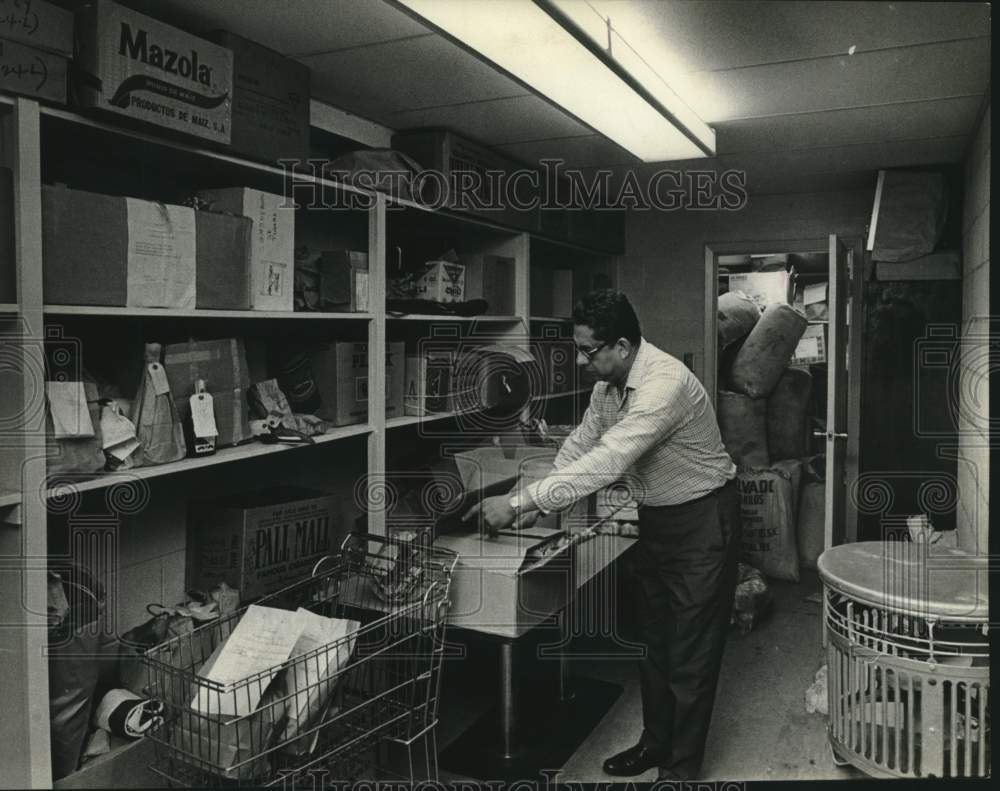 1969 Press Photo Customs Officer Joe Vasquez, Seizure Room Custodian, Laredo, TX - Historic Images