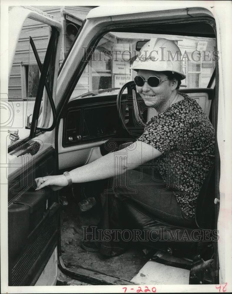 1978 Charlotte McDaniel, Woman Trucker Driver, In Her Rig - Historic Images