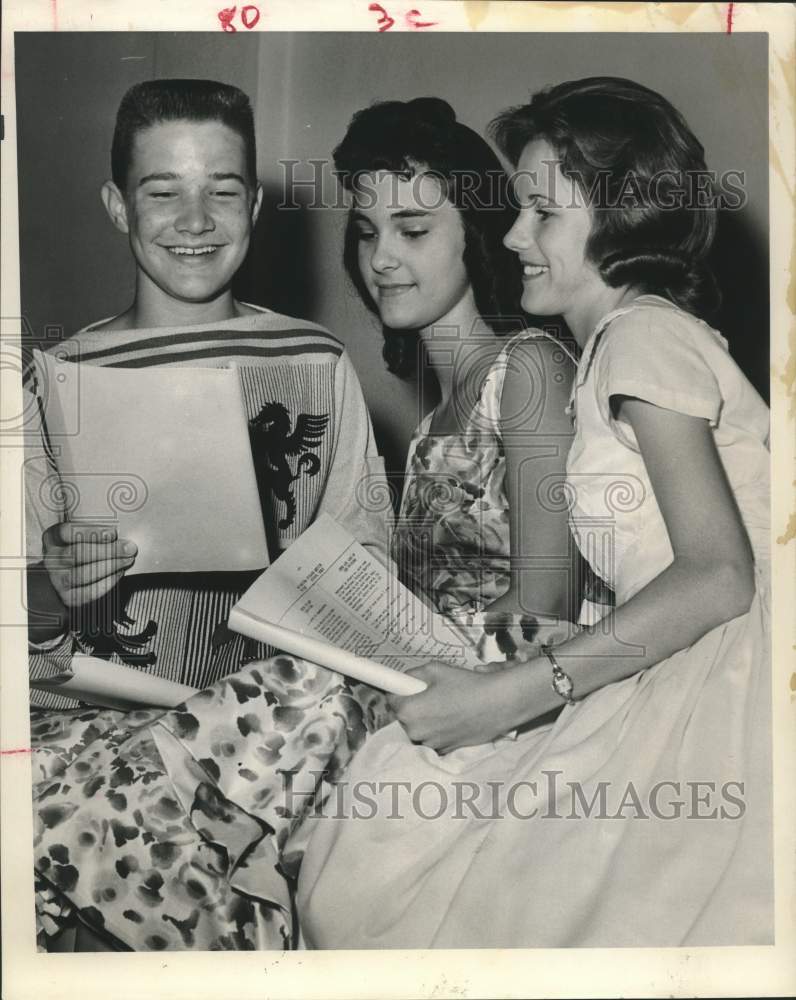 1961 Press Photo Cast of &quot;The Date&quot; at Houston YWCA - Historic Images