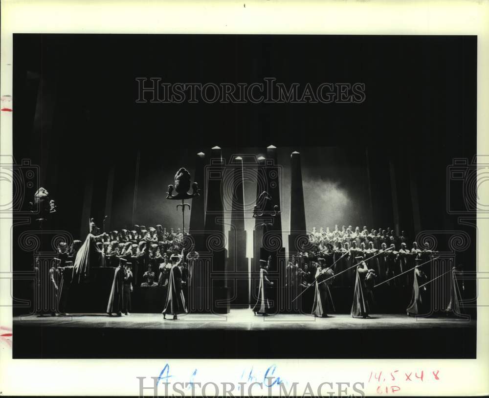 1987 Press Photo Houston Grand Opera performance of "Aida" at Wortham Theater - Historic Images