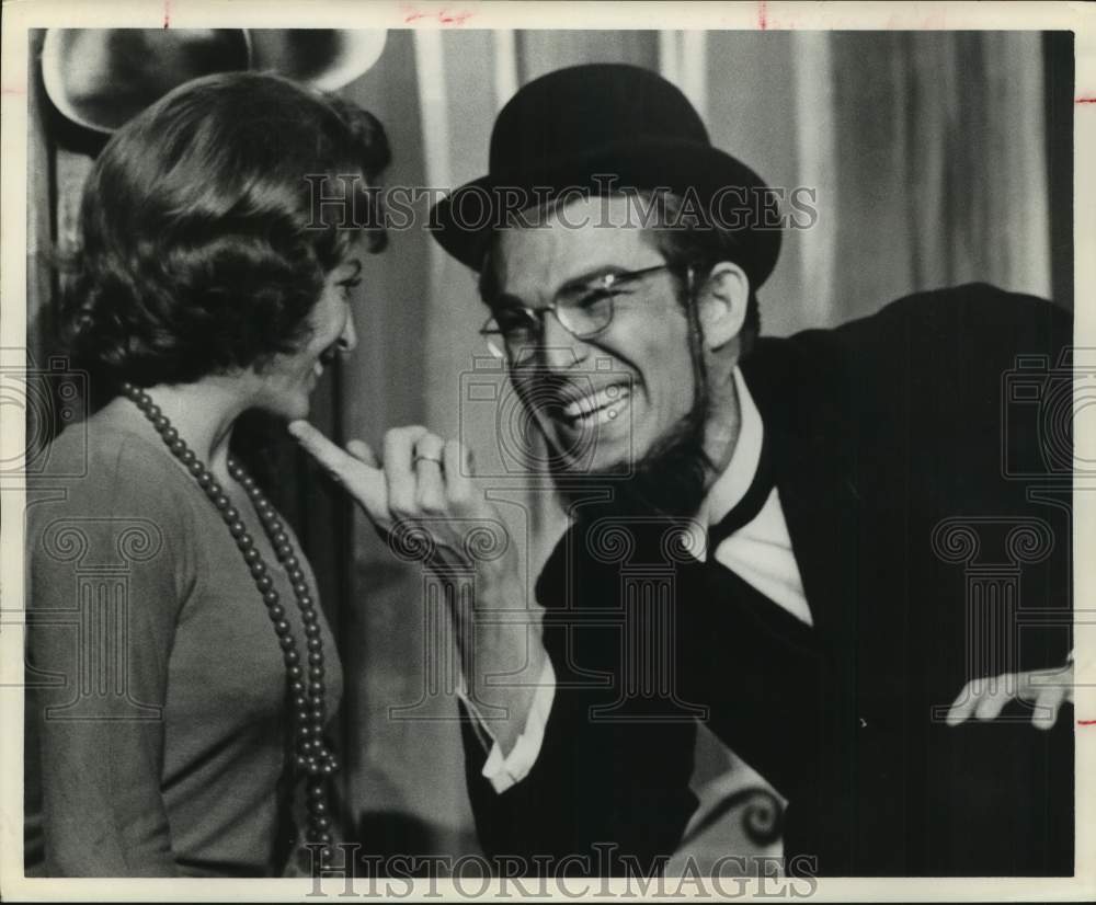 1963 Press Photo Scene from "Irma la Douce" Theatre, Inc. Houston - Historic Images
