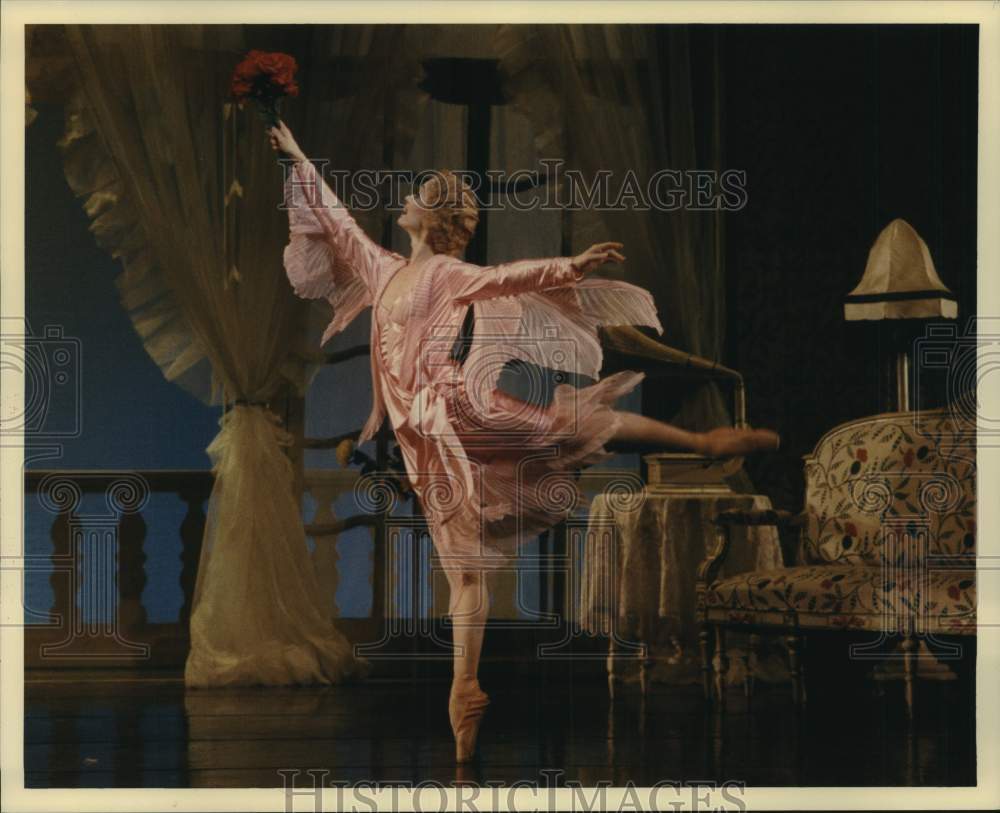 1987 Press Photo Janie Parker in Act I of Houston Ballet's "Rosalinda" - Historic Images
