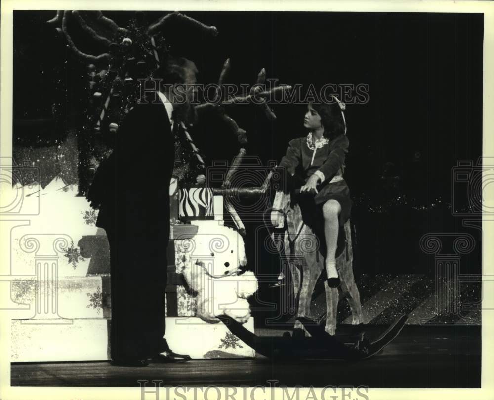 1988 Press Photo Theater Under The Stars performers in Here's Love in Houston- Historic Images