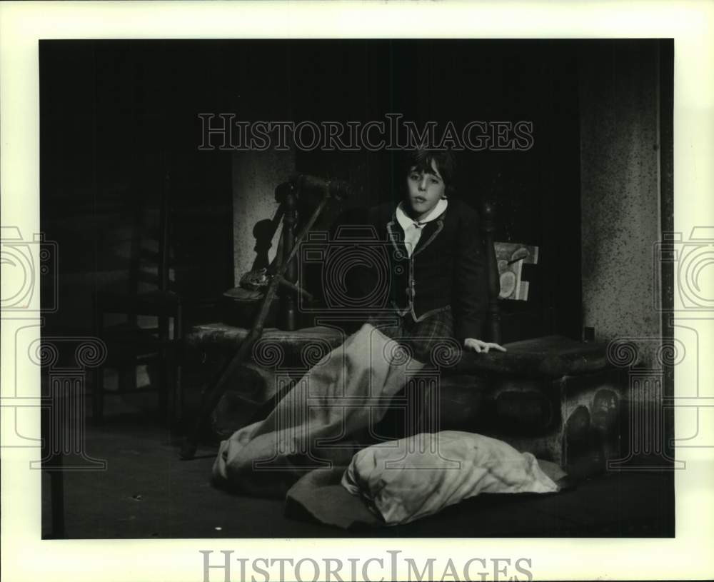 1988 Press Photo Kevin Cahoo Plays Tiny Tim in "Scrooge" at Music Hall - Historic Images