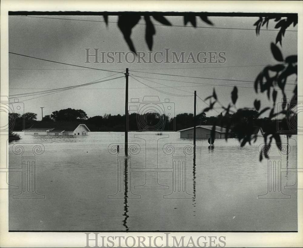 1967 Press Photo View of Flooding in Refugio, Texas - Historic Images
