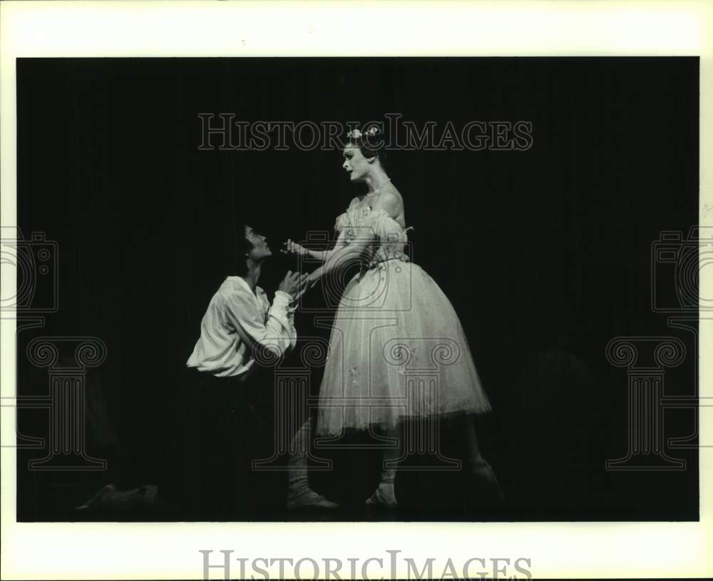 1987 Press Photo Houston Ballet&#39;s &quot;La Sylphide&quot; with Li Cunxin and Janie Parker- Historic Images