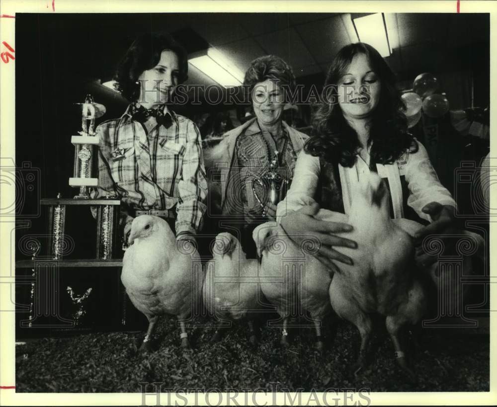 1979 Press Photo Janet Jamison, poultry champs & buyer - Houston Livestock Show - Historic Images