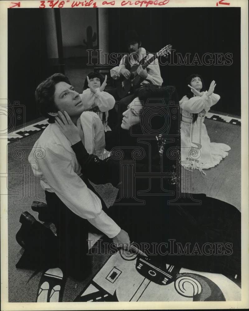 1973 Press Photo Actors in Production &quot;The Purification,&quot; Alley Theatre, Houston - Historic Images