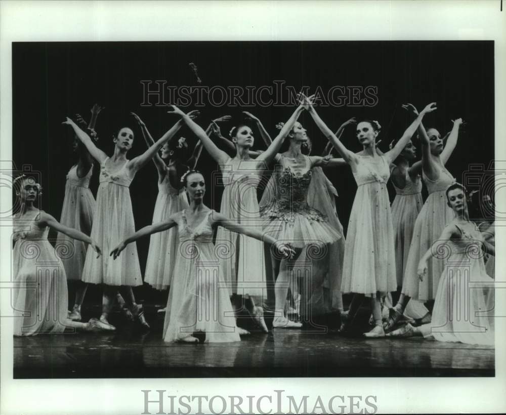 1979 Press Photo Houston Ballet Dancers Perform Act II of The Sleeping Beauty- Historic Images