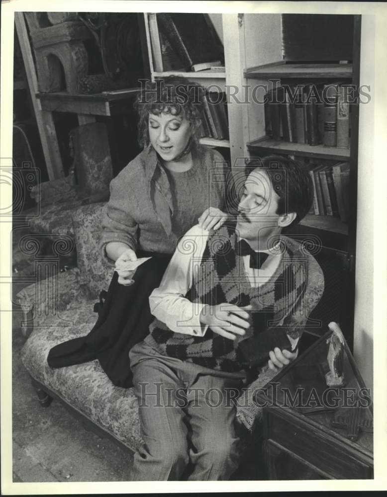 1984 Press Photo Scene from Alley Theater&#39;s Bed Time Story, Houston, TX - Historic Images