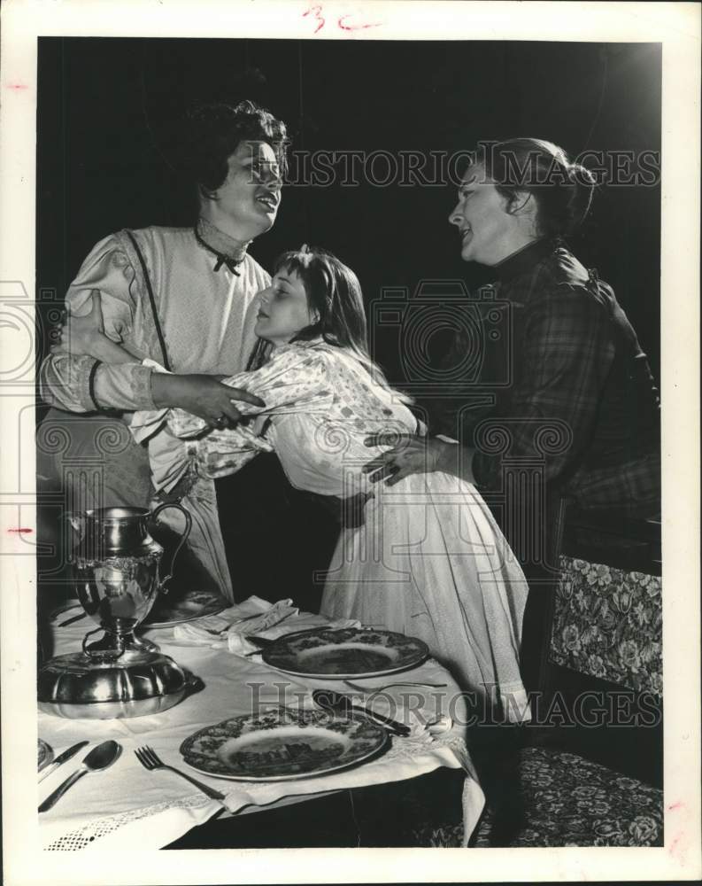 1962 Press Photo "The Miracle Worker" performance at Alley Theater in Houston - Historic Images