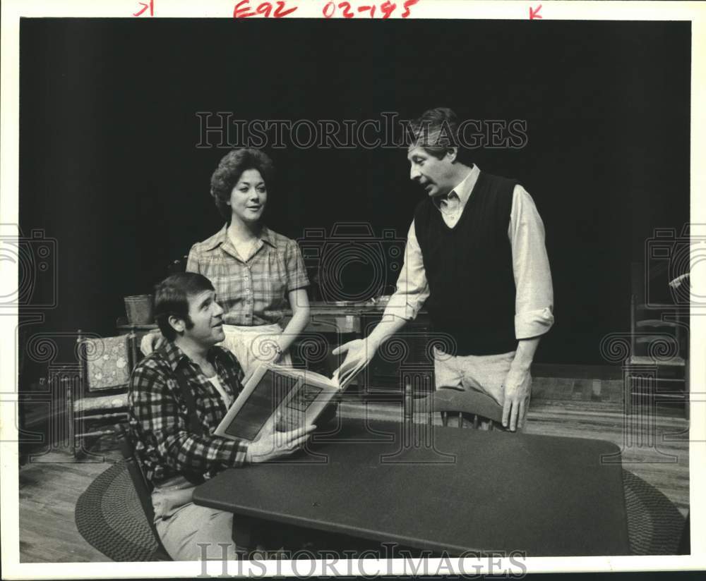 1979 Press Photo Cast on Stage Perform at Alley Theater, Houston, Texas - Historic Images