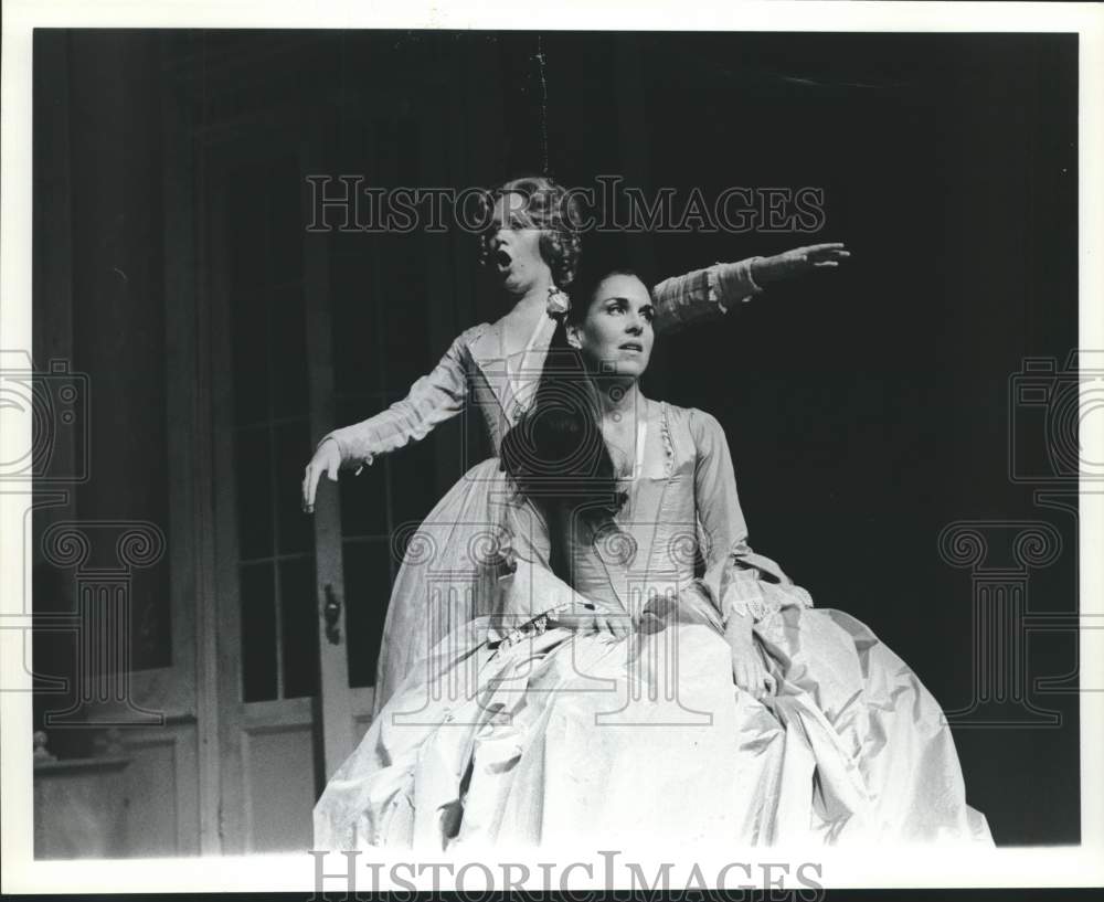 1974 Press Photo Houston Grand Opera performance of &quot;Saigon&quot; - Historic Images