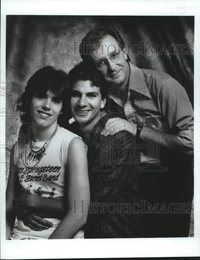 1990 Press Photo Cast Members Performing in Torch Song Trilogy at Stages Theater - Historic Images