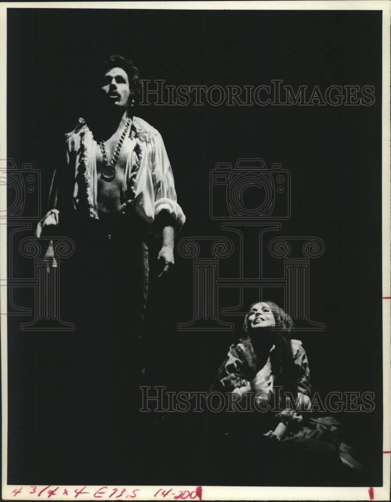 1976 Press Photo Houston Grand Opera members Catherine Malfitano & Jack Trussel - Historic Images
