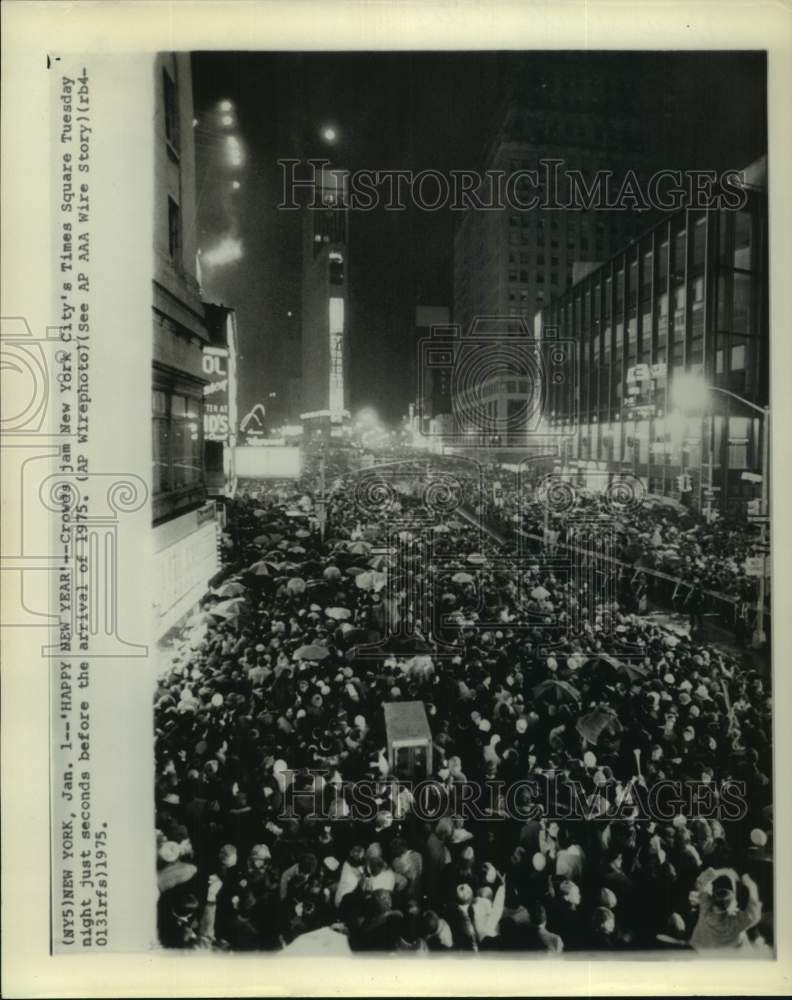 1975 Crowds Jam New York's Times Square for New Year's Celebration - Historic Images