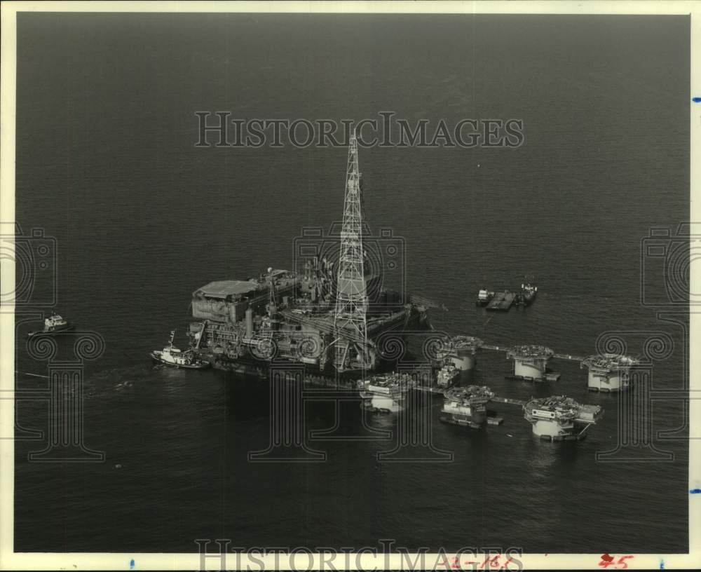 1984 Press Photo Tension-Leg Oil Production Platform on Scottish Coast- Historic Images