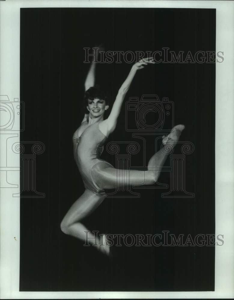 1983 Press Photo Dancer Delia Stewart - Historic Images