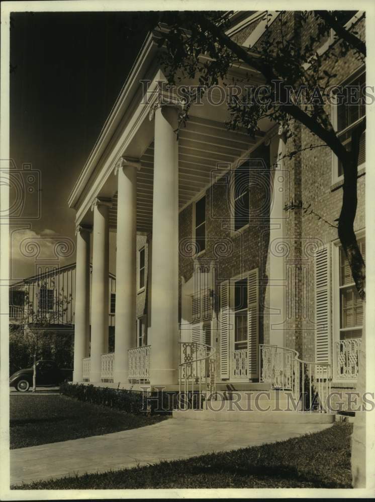 1939 Press Photo University of Texas Sorority House with Impressive Architecture - Historic Images