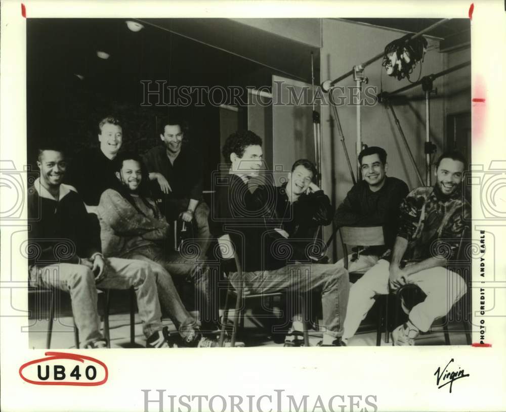 1991 Press Photo UB40 music group sitting on chairs in studio - Historic Images