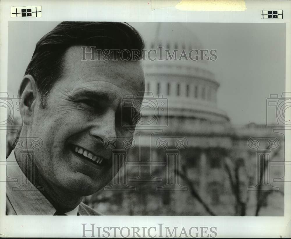 1970 Press Photo George H. W. Bush in front of United States Capitol - Historic Images