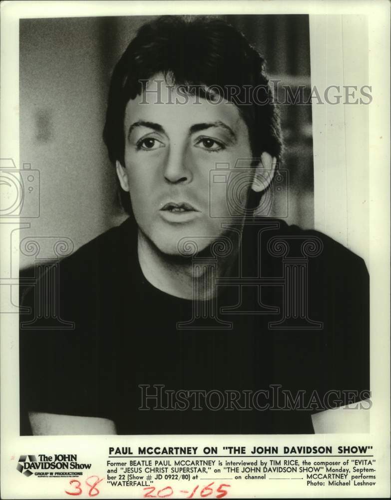 1980 Press Photo Singer Paul McCartney interviews on The John Davidson Show - Historic Images