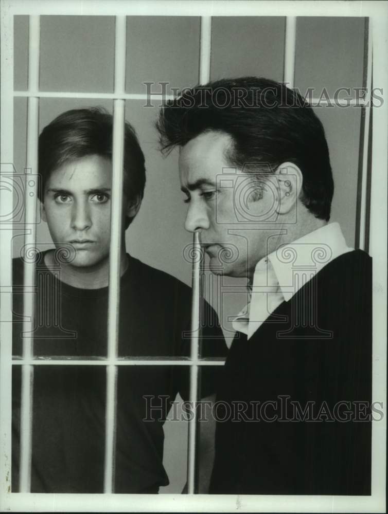 1982 Press Photo Martin Sheen and Emilio Estevez -"In the Custody of Strangers" - Historic Images