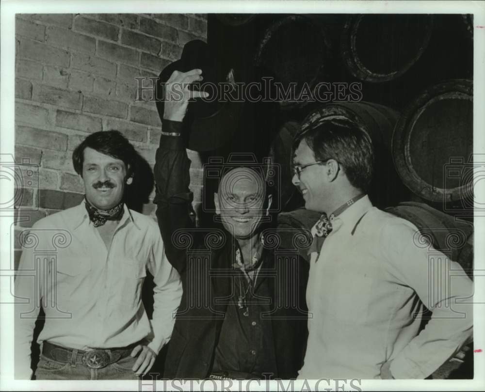 1991 Press Photo Actor Yul Brynner and David Gockley - Historic Images