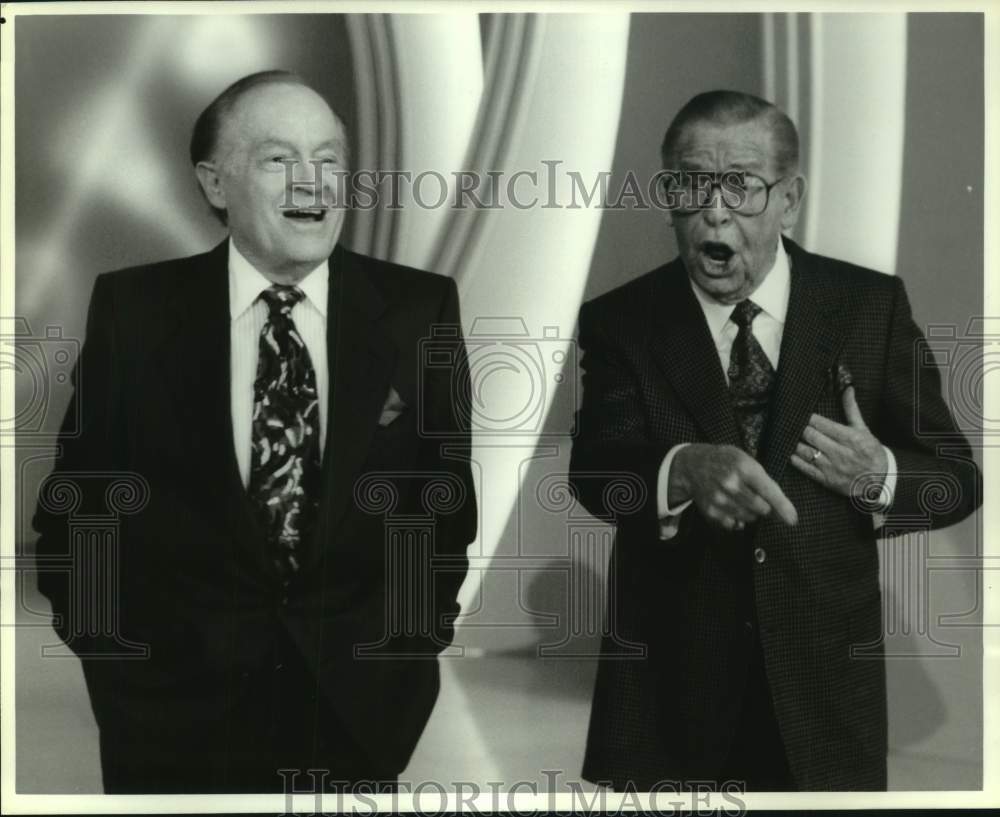 1992 Press Photo Bob Hope and Milton Berle - Bob Hope and Other Young Comedians - Historic Images