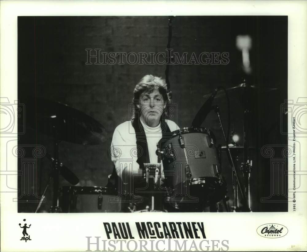 1991 Press Photo Singer Paul McCartney Plays Drums - Historic Images