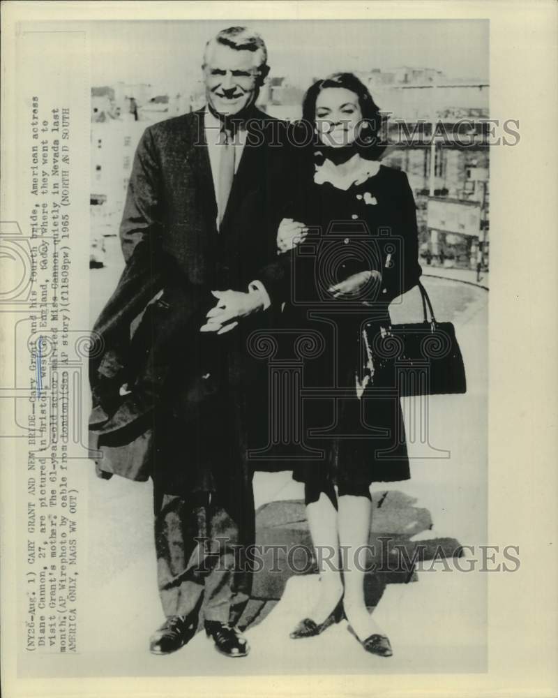 1965 Press Photo Cary Grant and wife Diane Cannon in Bristol - Historic Images