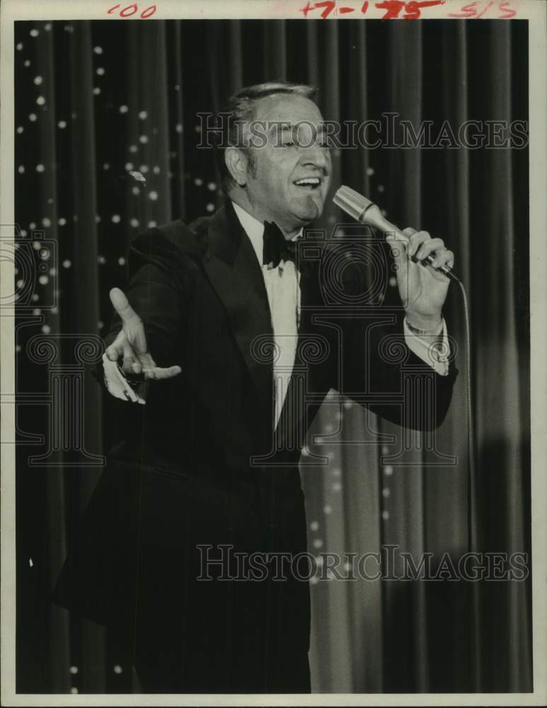 1978 Press Photo Danny Thomas performing on stage in "Young and Foolish" - Historic Images