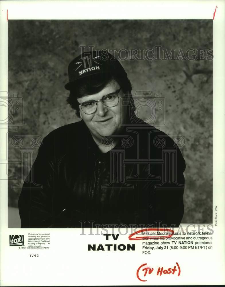 1995 Press Photo Michael Moore Hosts &quot;TV Nation&quot; on FOX TV - Historic Images