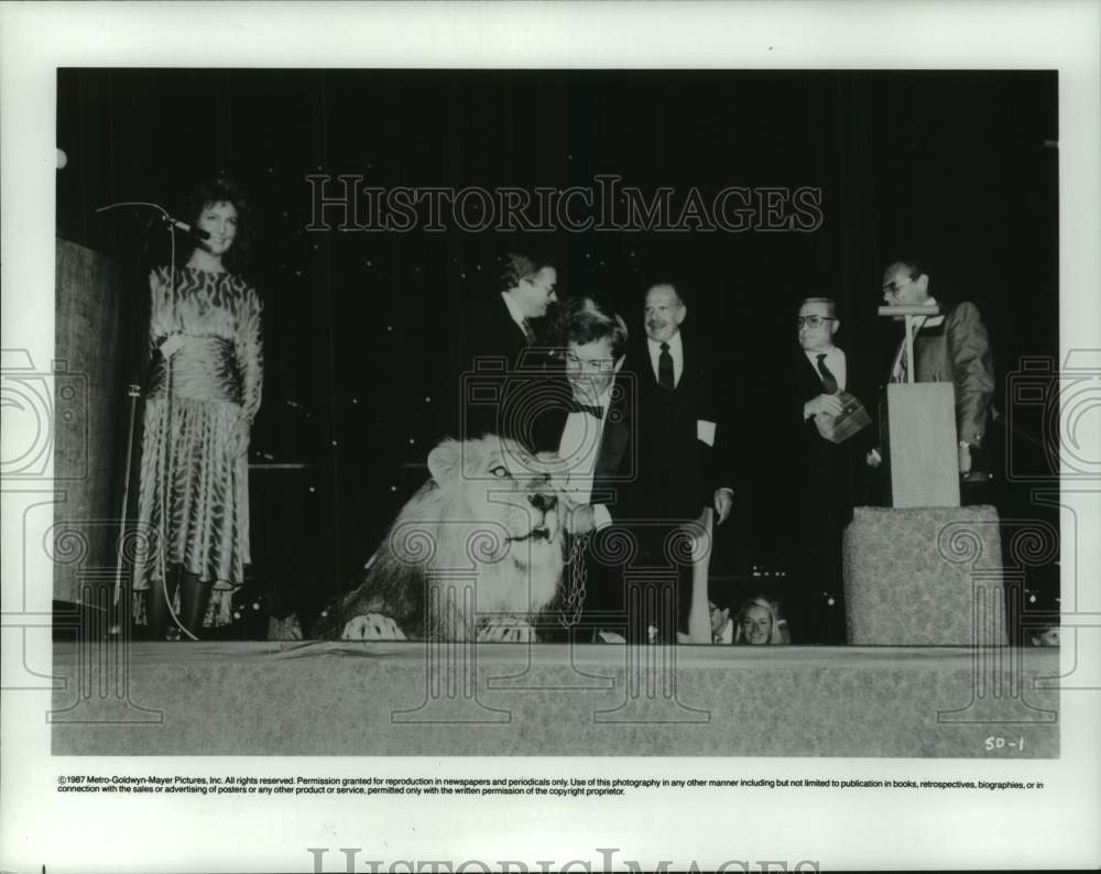 1978 Press Photo Members of the entertainment group, Metro-Goldwyn-Mayer, lion - Historic Images