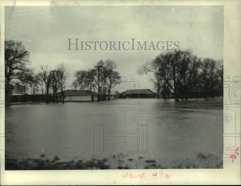 1959 Streets flooded - Braeburn Glen, Kennard St., Houston-Historic Images