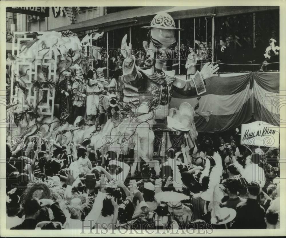 1963 Press Photo Kublai Khan on Mardi Gras parade float - New Orleans - Historic Images