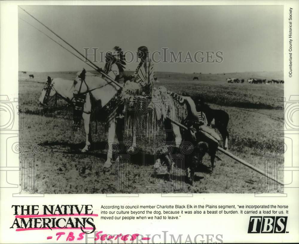 1994 Press Photo On horses in scene from &quot;The Native Americans&quot; - hcx44987 - Historic Images