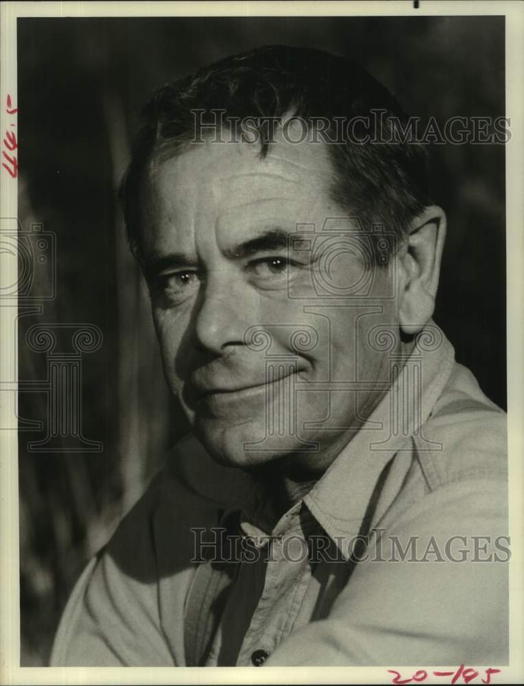 1975 Press Photo Glenn Ford as Reverend Thomas Holvak in "The Family Holvak" - Historic Images