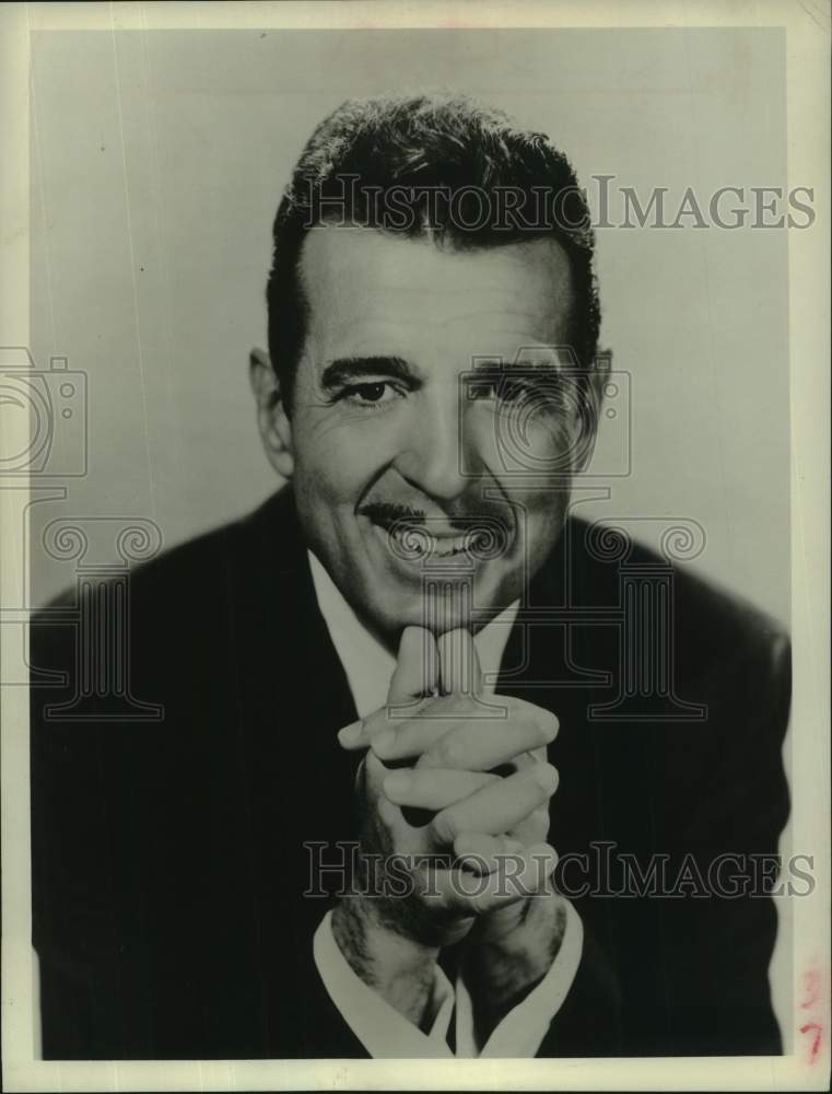 1964 Press Photo Entertainer Tennessee Ernie Ford - Historic Images