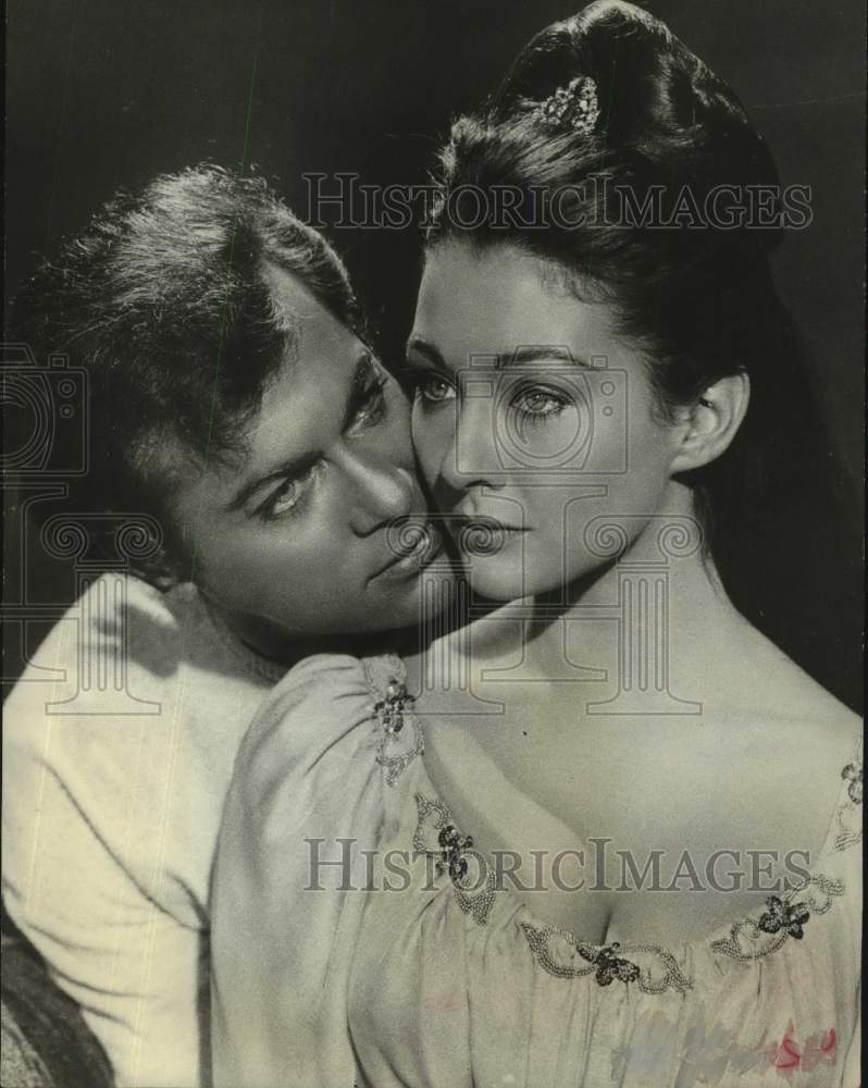 1962 Actors Tony Curtis and Christine Kaufmann-Historic Images