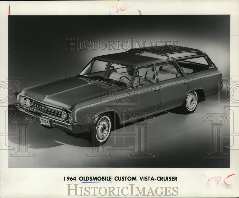 1964 Press Photo Oldsmobile Vista-Cruiser station wagon has side tinted windows - Historic Images