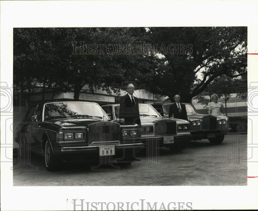 1991 Press Photo Houston Rolls-Royce owners and their cars at Ritz-Carlton Hotel- Historic Images