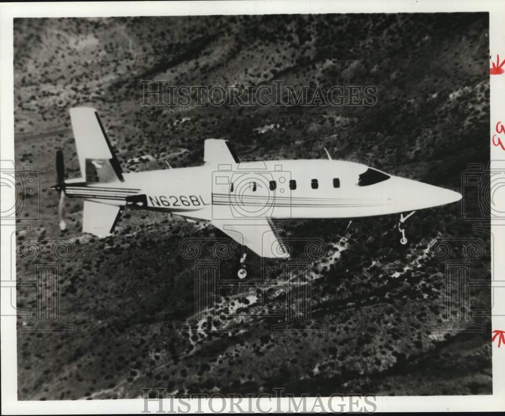 1981 Press Photo World&#39;s first super-lightweight carbon fiber composite aircraft - Historic Images