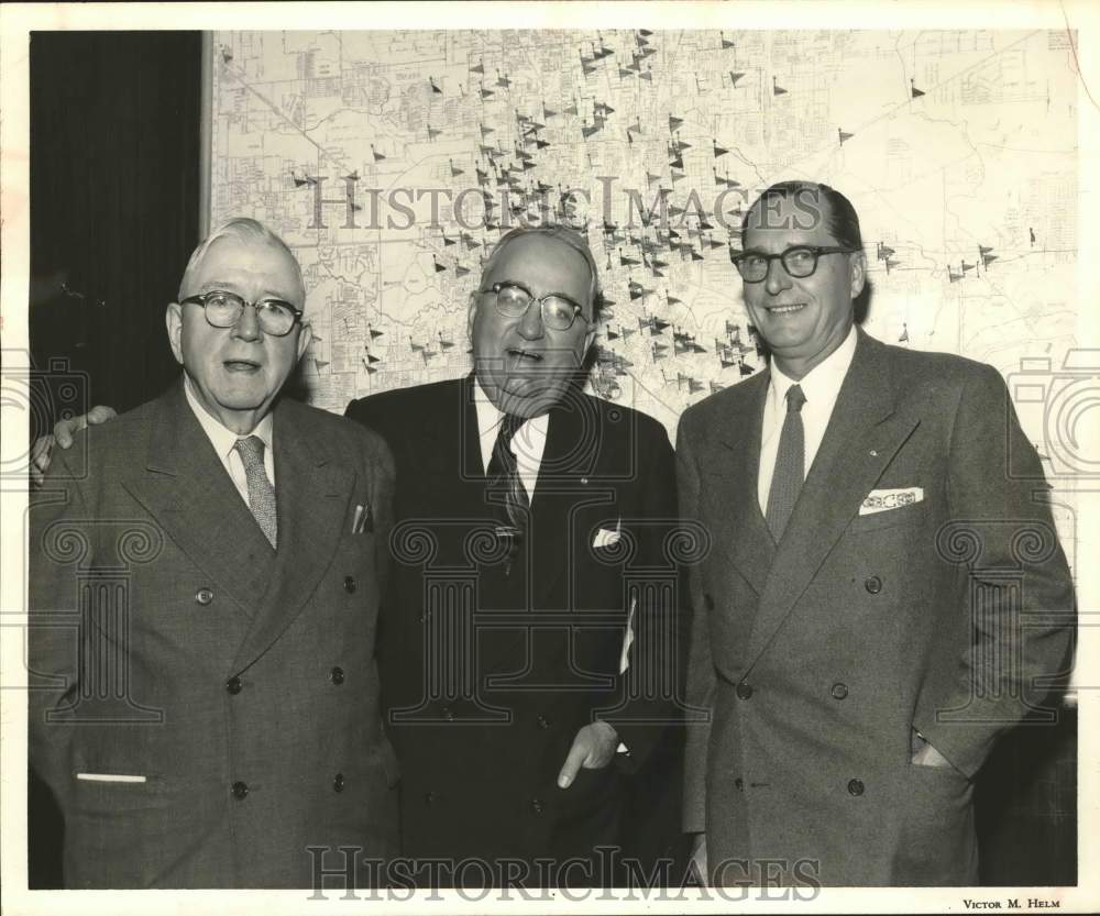 1956 Press Photo J.H. Mills, Dr. James Crain and Dr. Henry Cromwell in Houston- Historic Images