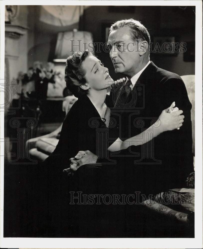 1938 Press Photo Actors Bette Davis and Paul Lukas in &quot;Watch on the Rhine&quot;- Historic Images