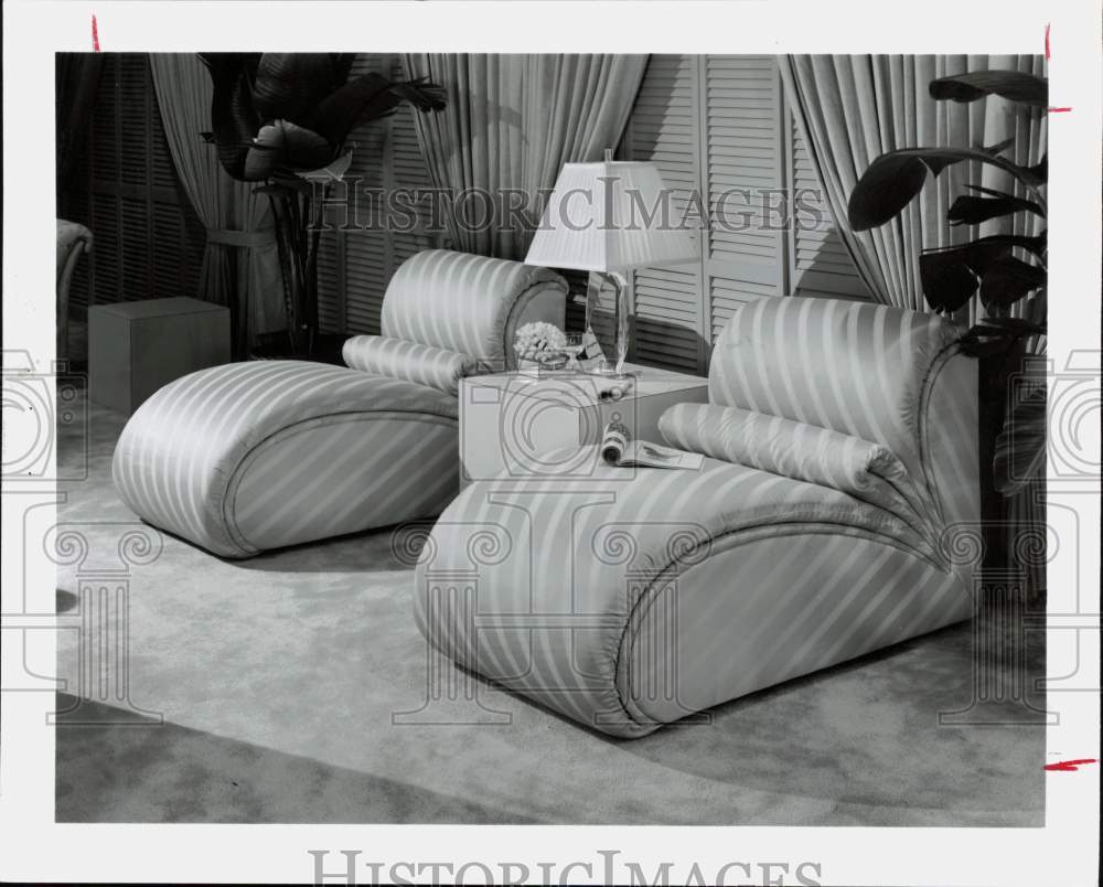 1984 Press Photo Pair of &#39;Petal Chaise&#39; chairs from American of Martinsville. - Historic Images