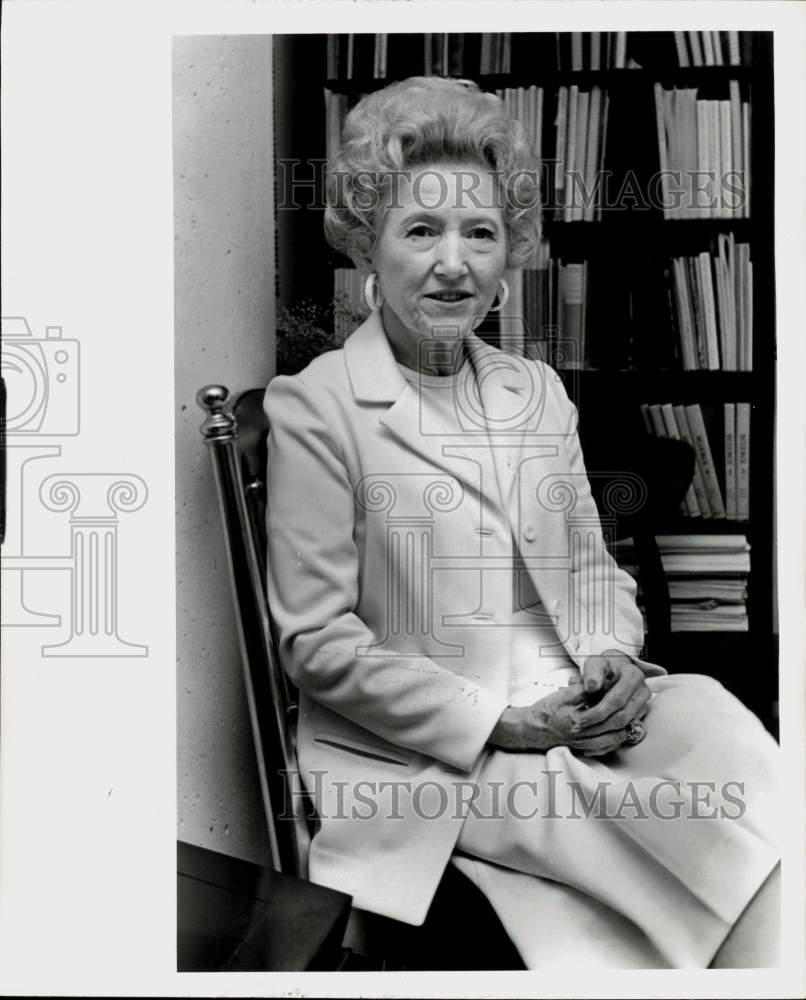 1977 Press Photo Dr. Kate Bell, Houston School District Basic Skills Director - Historic Images