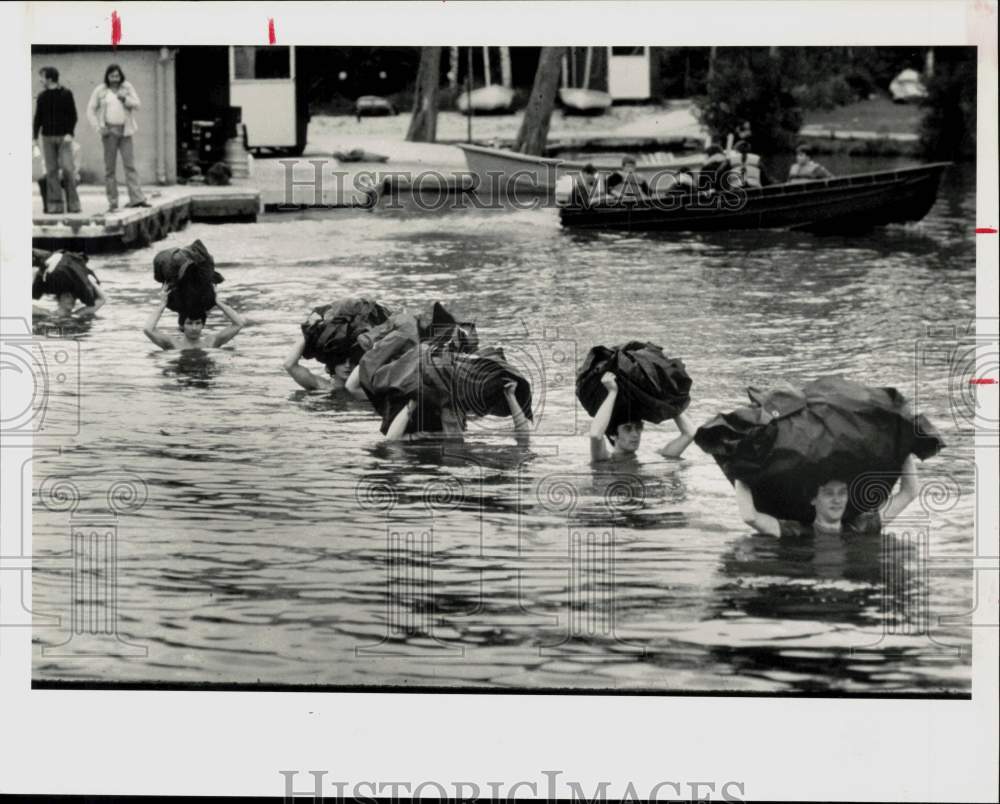 1984 Press Photo Operation Raleigh Finalists in Simulated Crisis Test- Historic Images